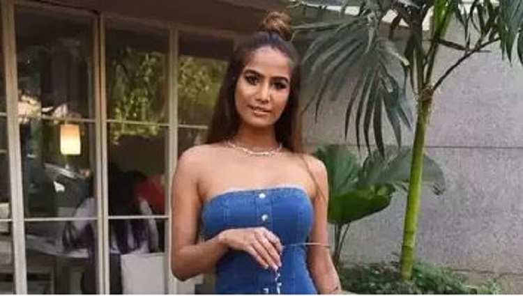 ‘Lock Upp’ fame Poonam Pandey dies of cervical cancer, says her manager