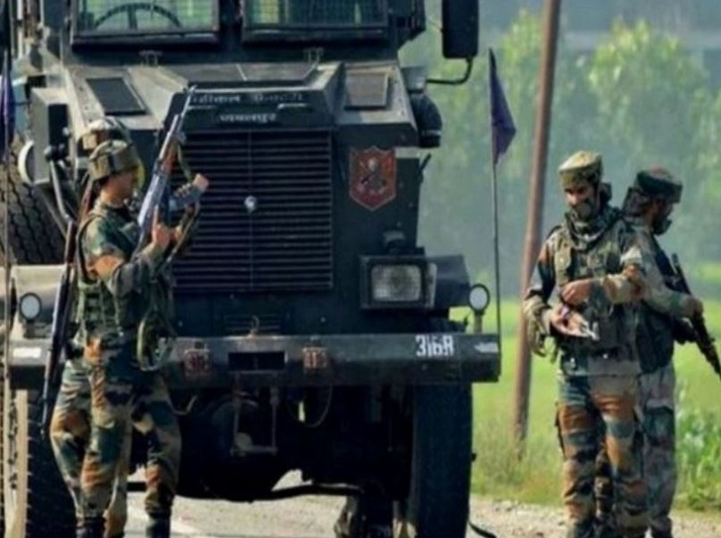 JK: Indian Army convoy attacked by terrorists in Kathua, encounter underway JK: Indian Army convoy attacked by terrorists in Kathua, encounter underway