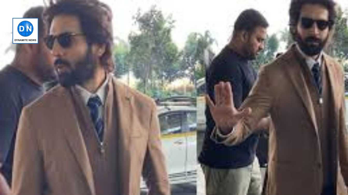 Kartik Aaryan turns heads in formal wear at Mumbai airport Kartik Aaryan turns heads in formal wear at Mumbai airport