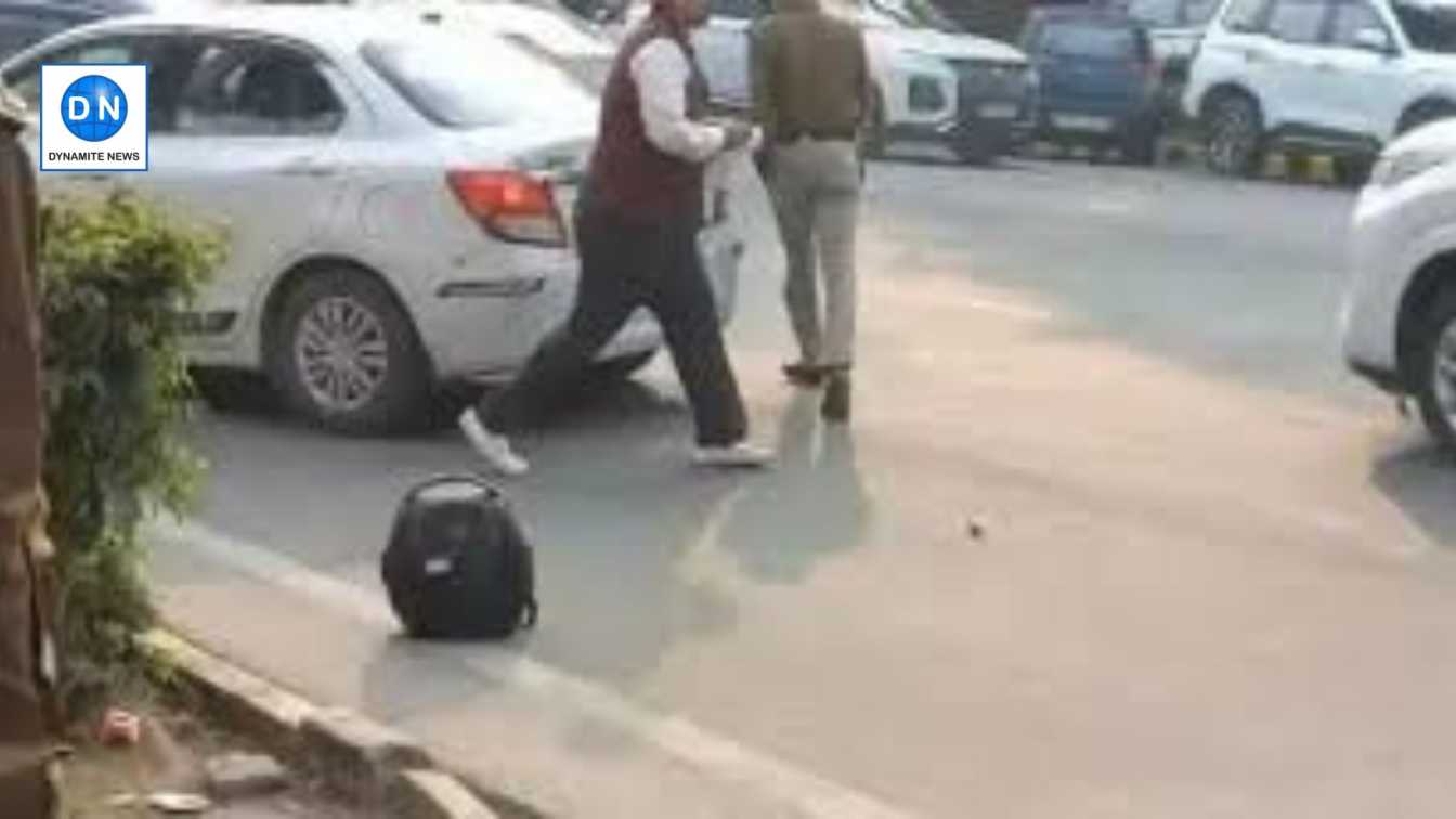 Unclaimed bag near BJP office in Delhi triggers panic, later found to belong to media person Unclaimed bag near BJP office in Delhi triggers panic, later found to belong to media person