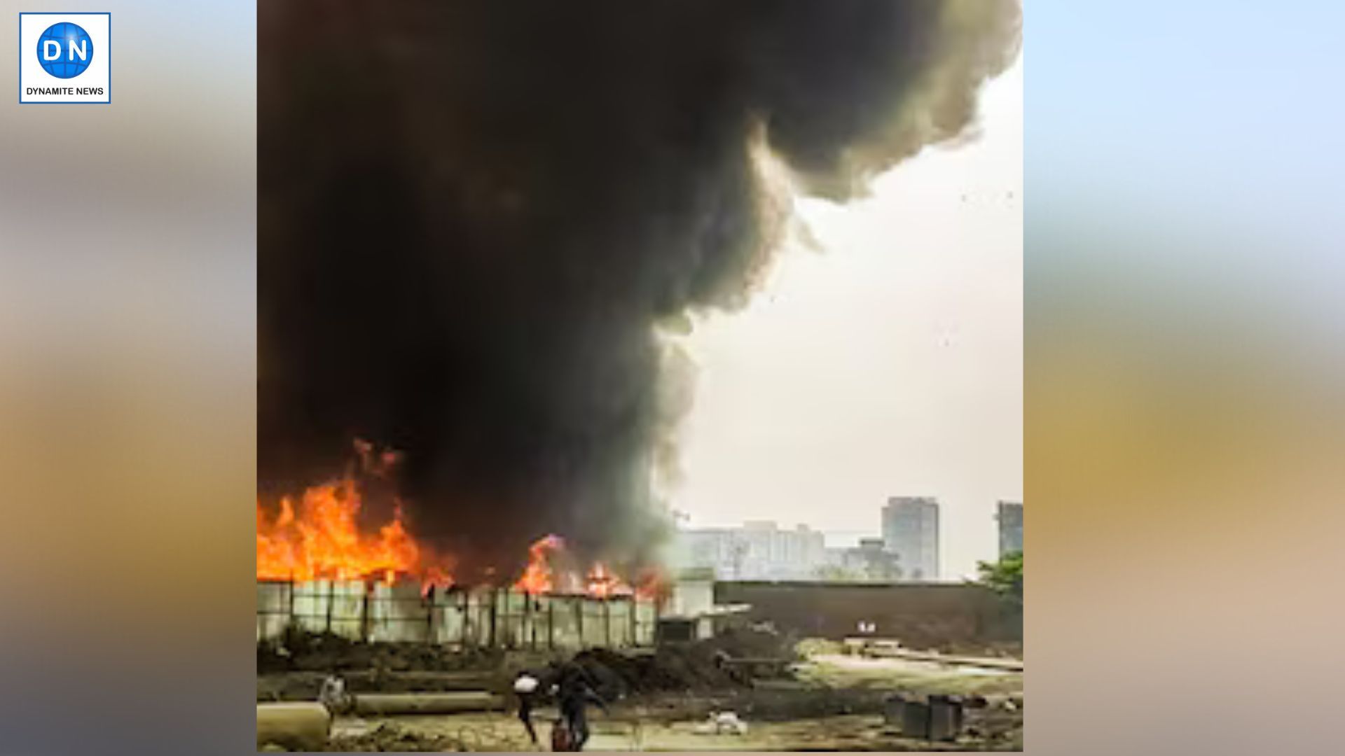 Mumbai: Massive fire breaks out at furniture market in Goregaon