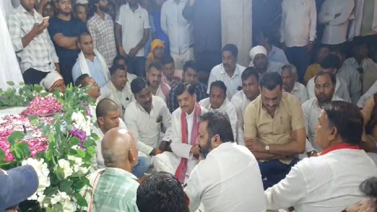 SP General Secretary Shivpal Yadav Reaches Agra, Calls Pahalgam Attack a Government Failure