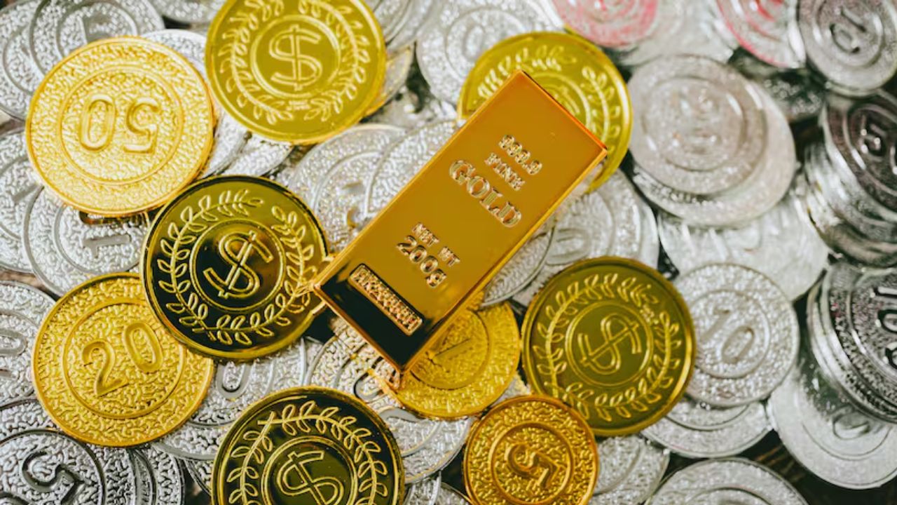Gold Price Today: Gold and Silver rates surge, check latest prices in major cities