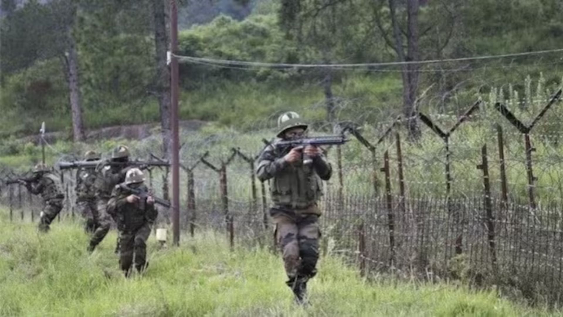 J&K: Pak army violates ceasefire across LoC for 8th time J&K: Pak army violates ceasefire across LoC for 8th time