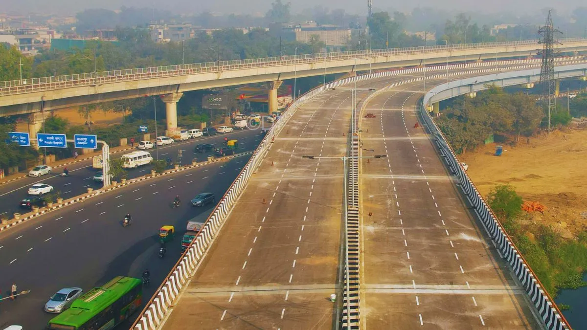 Good news for daily Delhi-Noida commuters: Road from Mahamaya Flyover to DND Loop to be widened