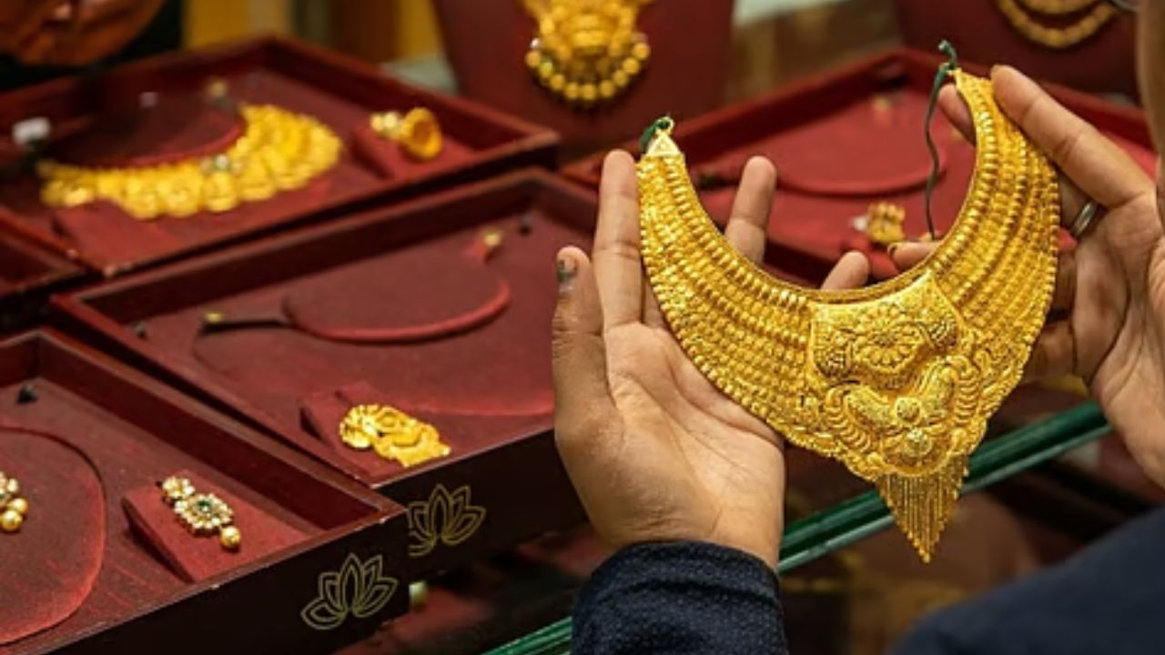 UP Gold & Silver Price Today: Major fluctuations in wedding season