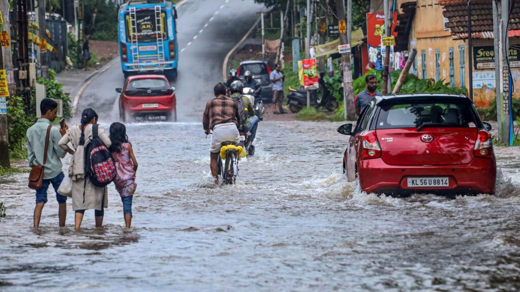 Waterlogging due to heavy rains (Source: Internet)