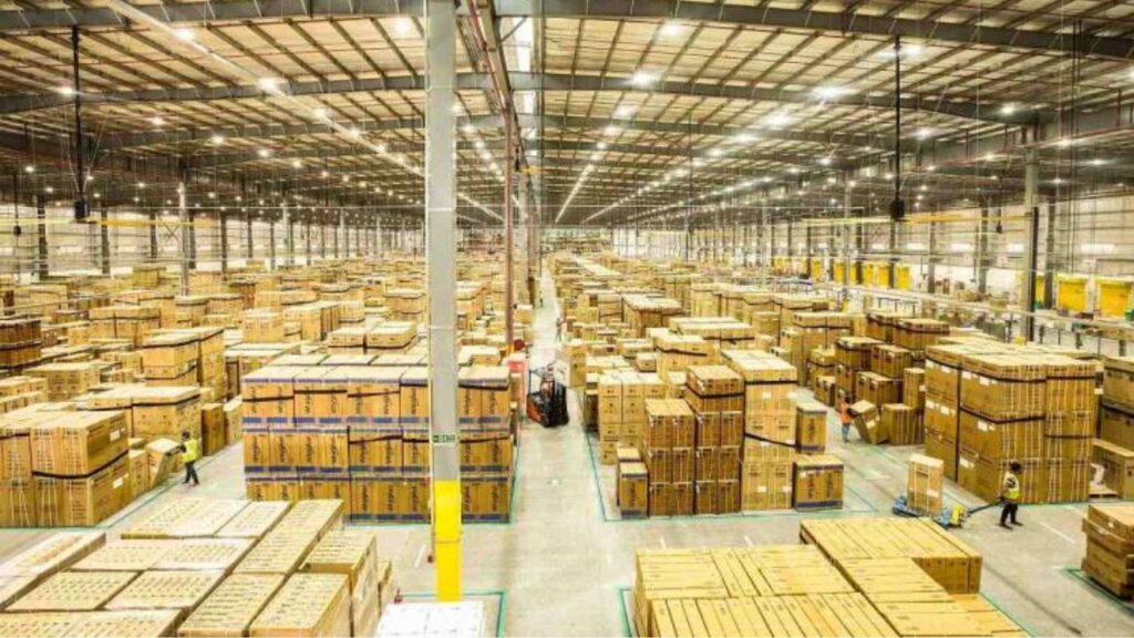 One of the fulfillment houses of Amazon in India (Source: Internet)