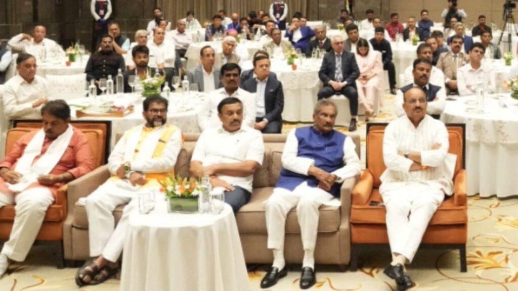 Senior Minister of UP Govt Dinesh Pratap Singh and other dignitaries