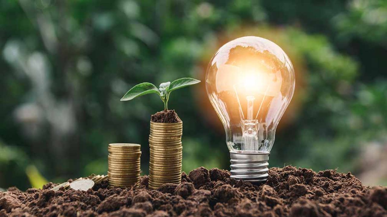 Reducing electricity consumption by adjusting habits (Source: Internet)
