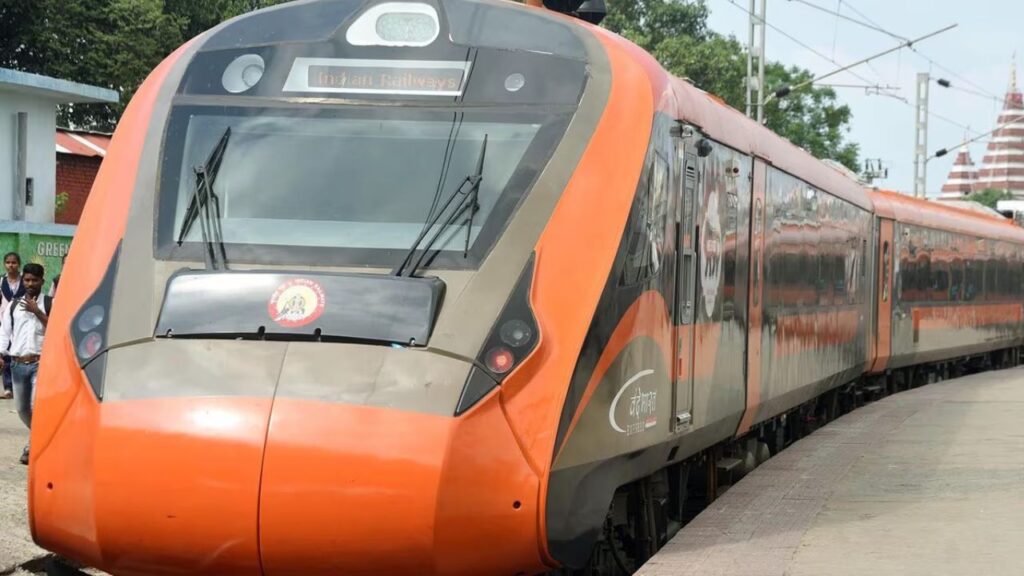 Vande Bharat Express (Source: Internet)