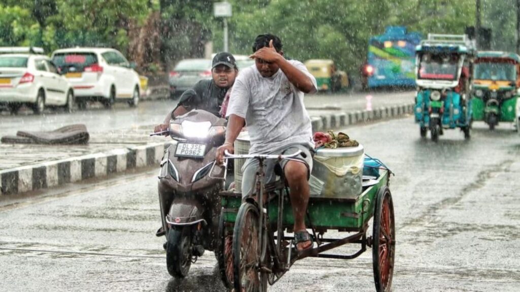 Heavy rain alert in several districts (Source: Internet)