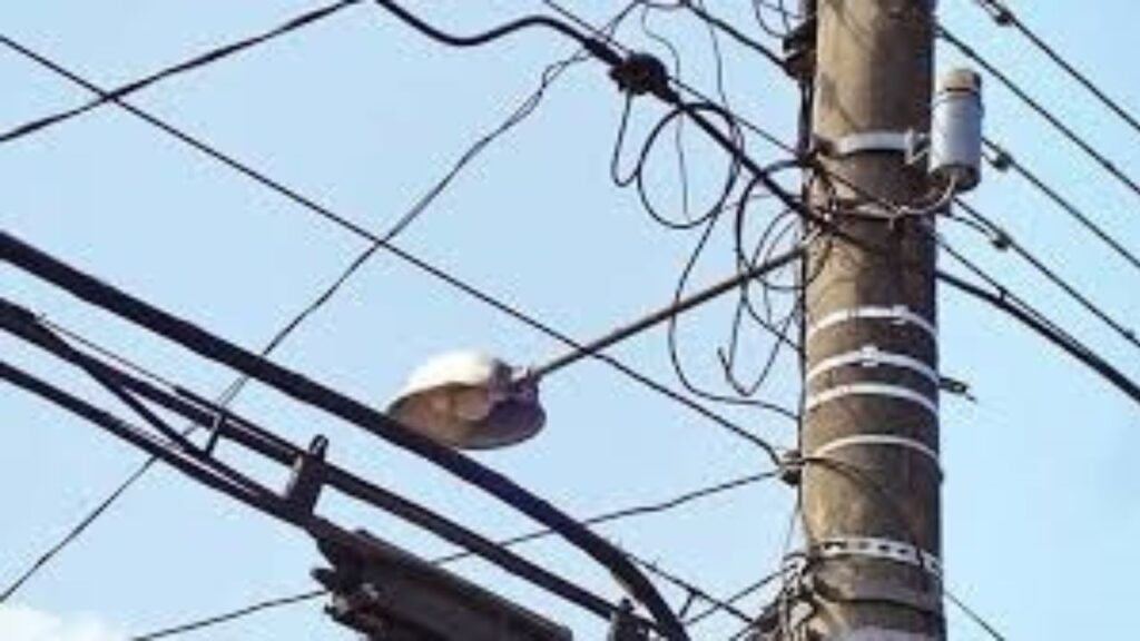 Kanwariya electrocuted to death as vehicle touches high-tension wire