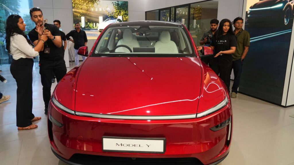 Tesla launches first showroom