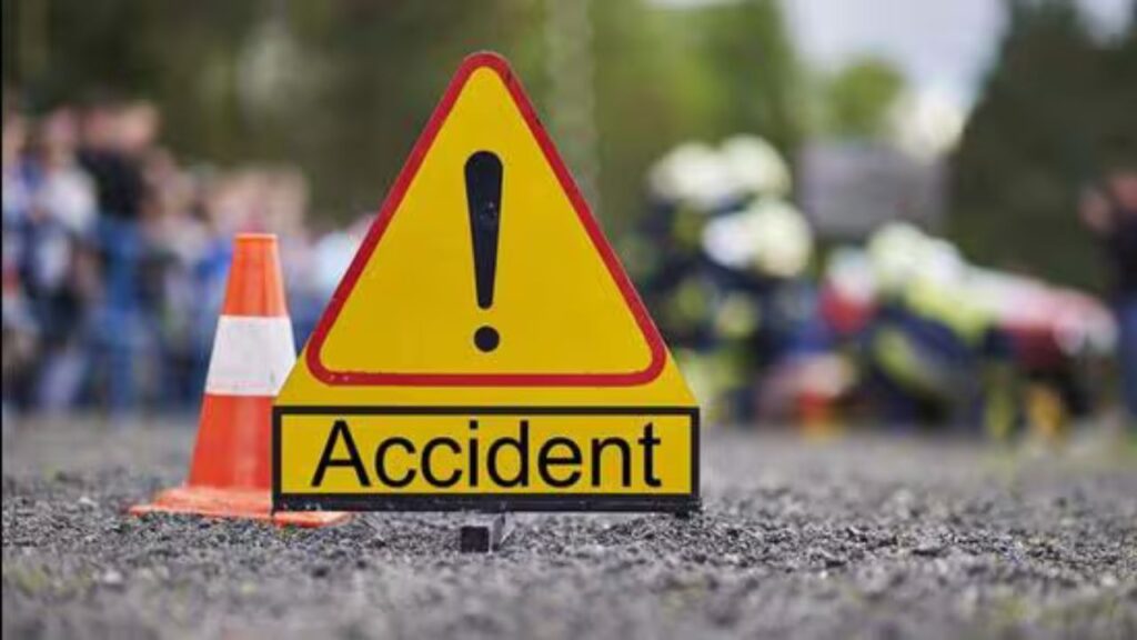 A road accident claims one life in Chanakyapuri