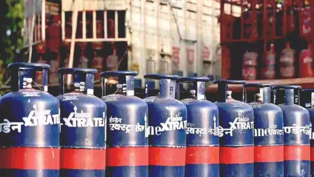 Commercial gas prices decline for fifth consecutive time