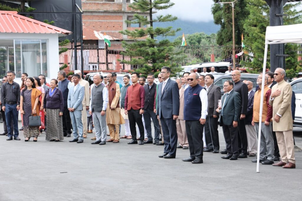 Ex CJI Dr Chandrachud and other dignitaries sing the National Anthem