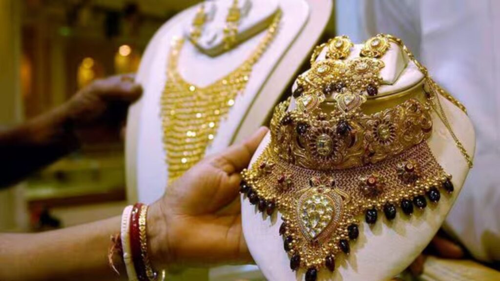 Gold became cheaper on Wednesday