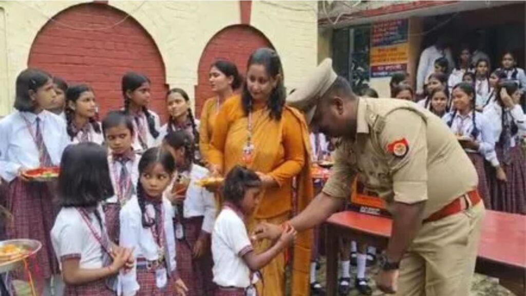 Students tie rakhis to police