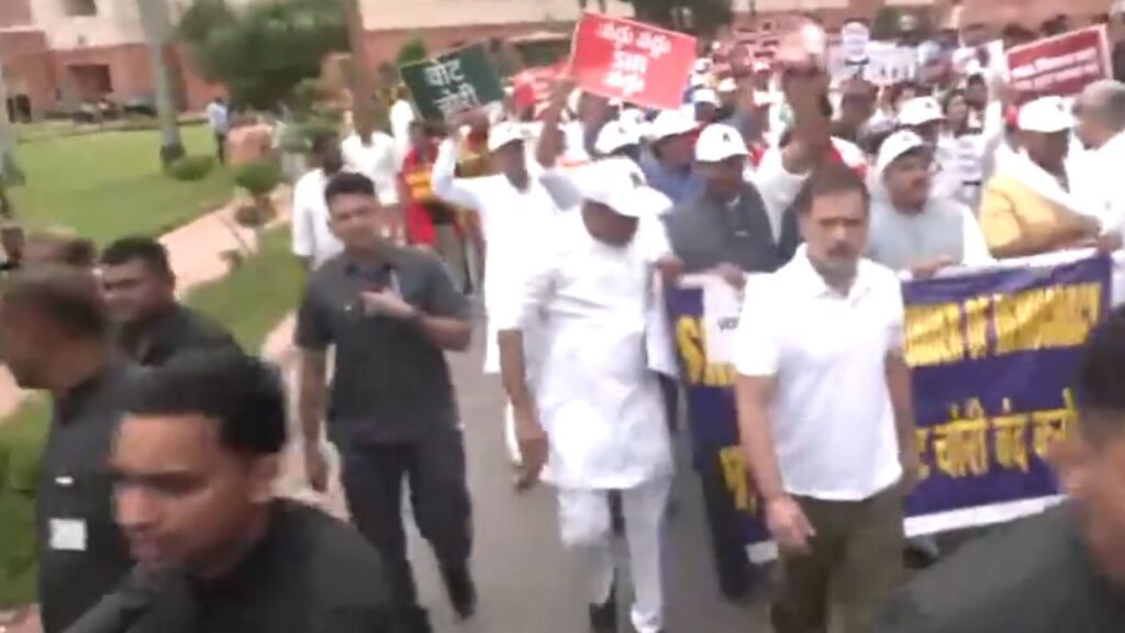 India Bloc leaders protest against SIR