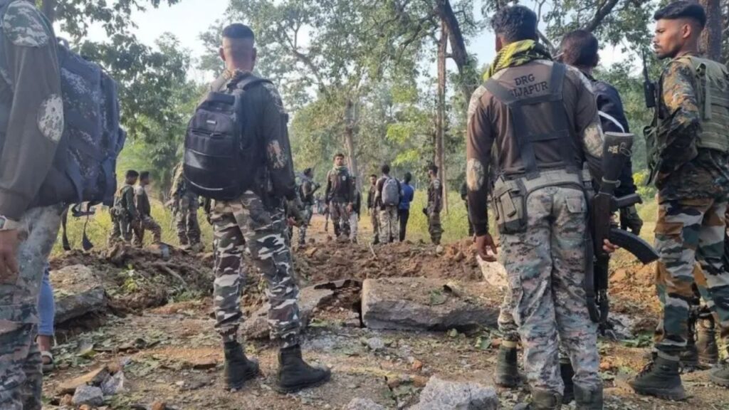 Soldier martyred as IED explodes in Bijapur