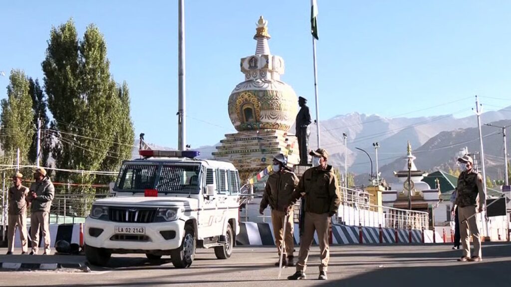 Curfew Imposed in Leh