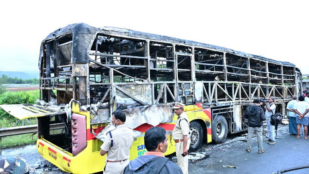 Andhra Pradesh bus fire linked to smuggled goods worth Rs 4.6 million Andhra Pradesh bus fire linked to smuggled goods worth Rs 4.6 million