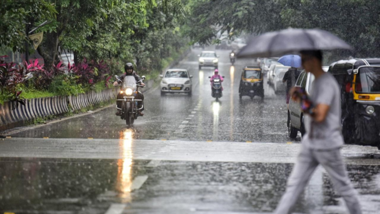 Bengaluru is seeing high humidity and sporadic light rainfall.
