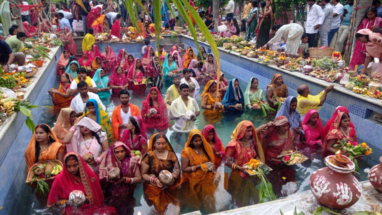 Grand Chhath Puja 2025 Celebrated with Devotion and Fervour in Coimbatore Grand Chhath Puja 2025 Celebrated with Devotion and Fervour in Coimbatore