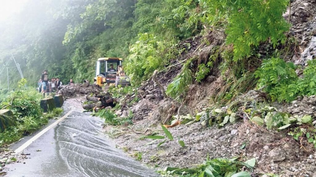 6 killed after bridge collapse in Darjeeling