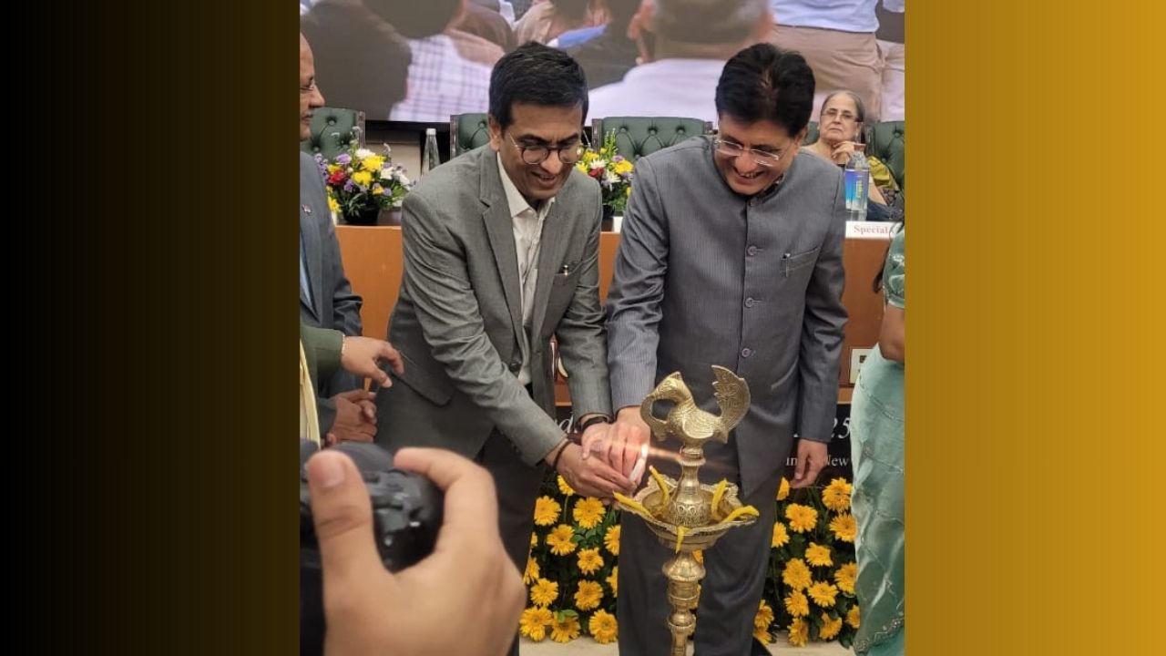 Lighting of the Lamp