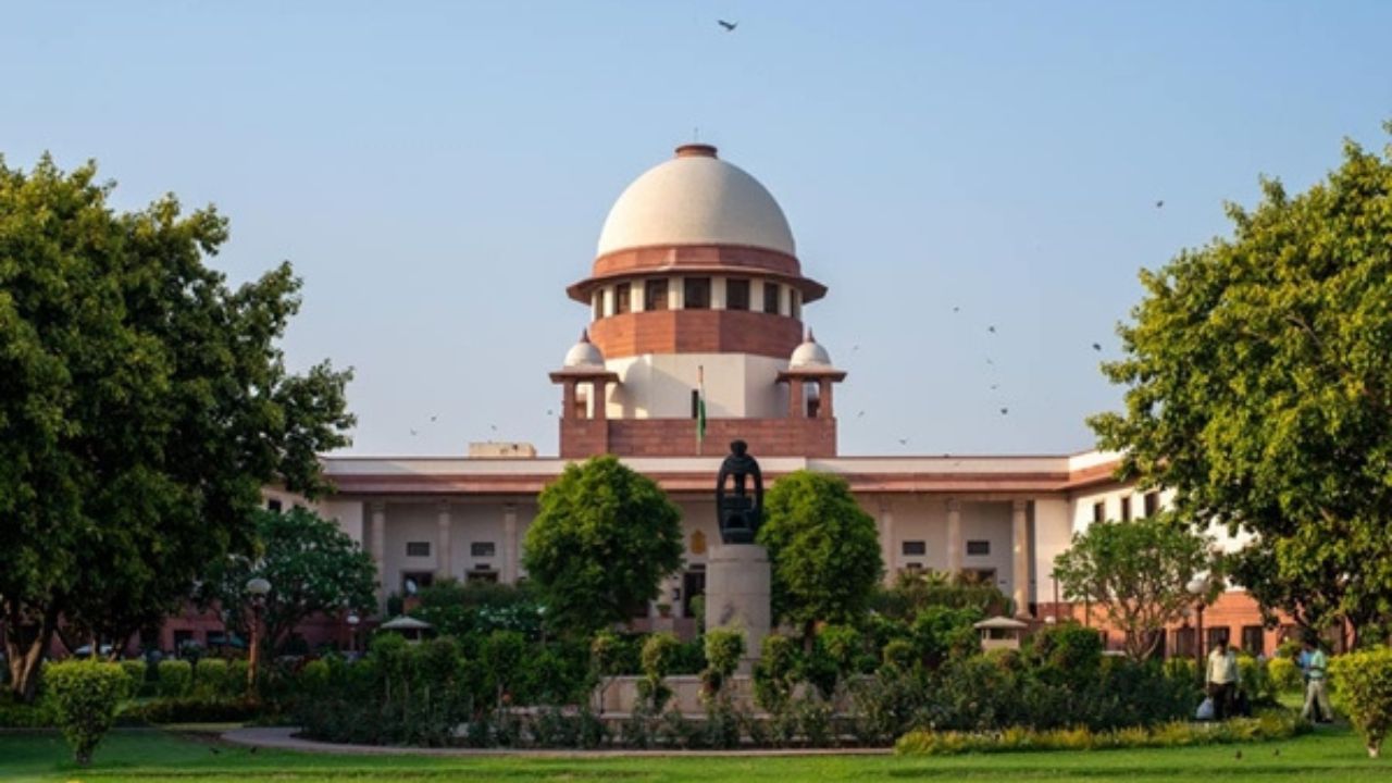 SC to continue hearing petitions filed by Umar Khalid and Sharjeel