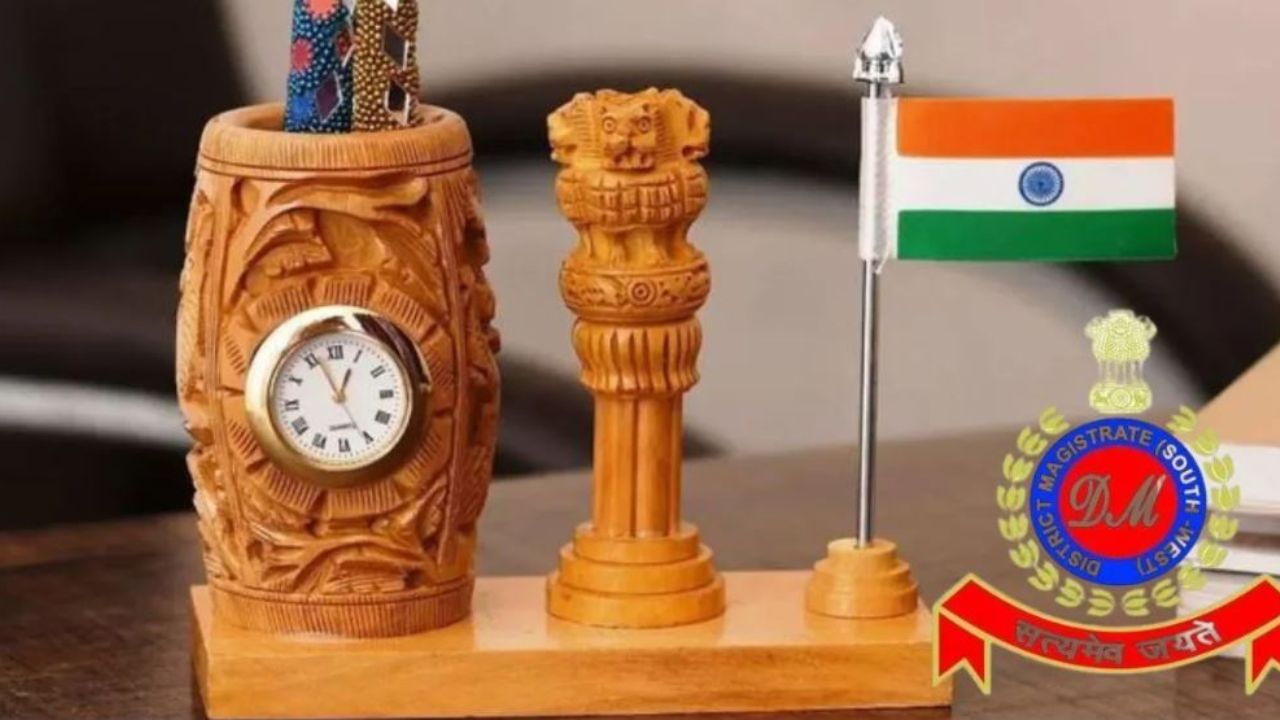 Bureaucracy: Major administrative reshuffle in UP; Rampur and several districts get new DMs Bureaucracy: Major administrative reshuffle in UP; Rampur and several districts get new DMs