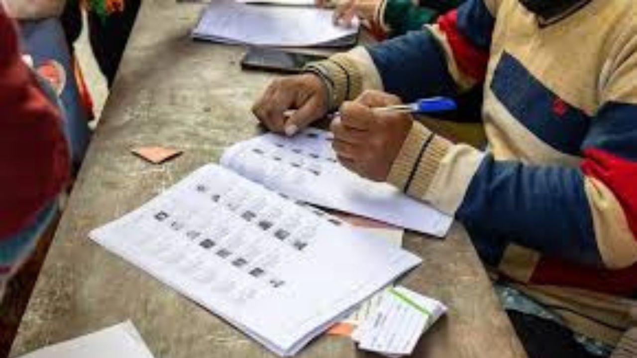 143 teachers appointed as BLOs in Bengal did’n assume their duties as SIRs; Action will be taken