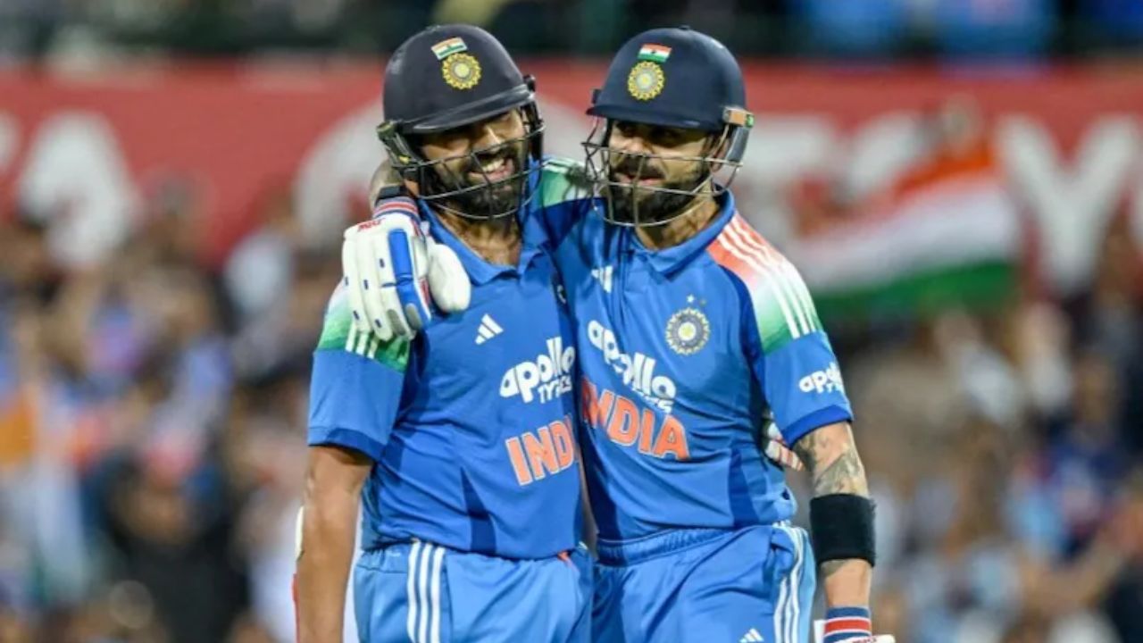 Virat Kohli breaks Sachin Tendulkar record; Scores half-century in third ODI against Australia Virat Kohli breaks Sachin Tendulkar record; Scores half-century in third ODI against Australia