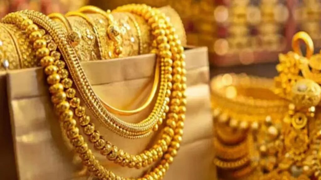Gold price on October 6