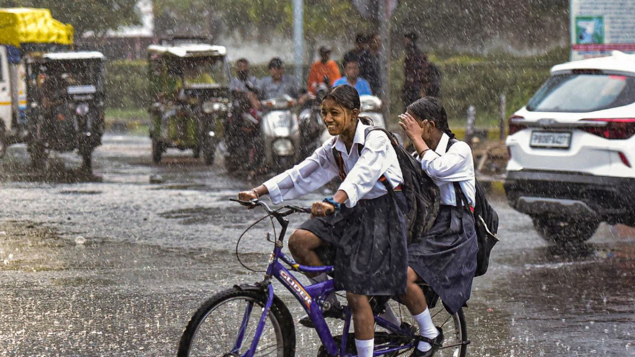 weather update in UP