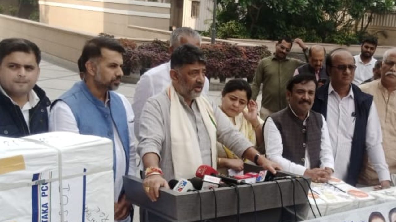 DK Shivakumar alleges nationwide vote theft; Says Congress fighting to save democracy