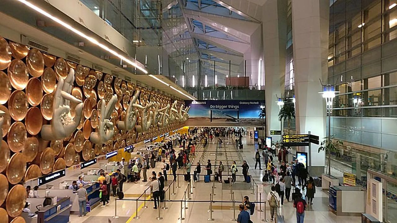 Delhi Airport Operations Return to Normal After Major ATC Glitch Disrupts Over 800 Flights