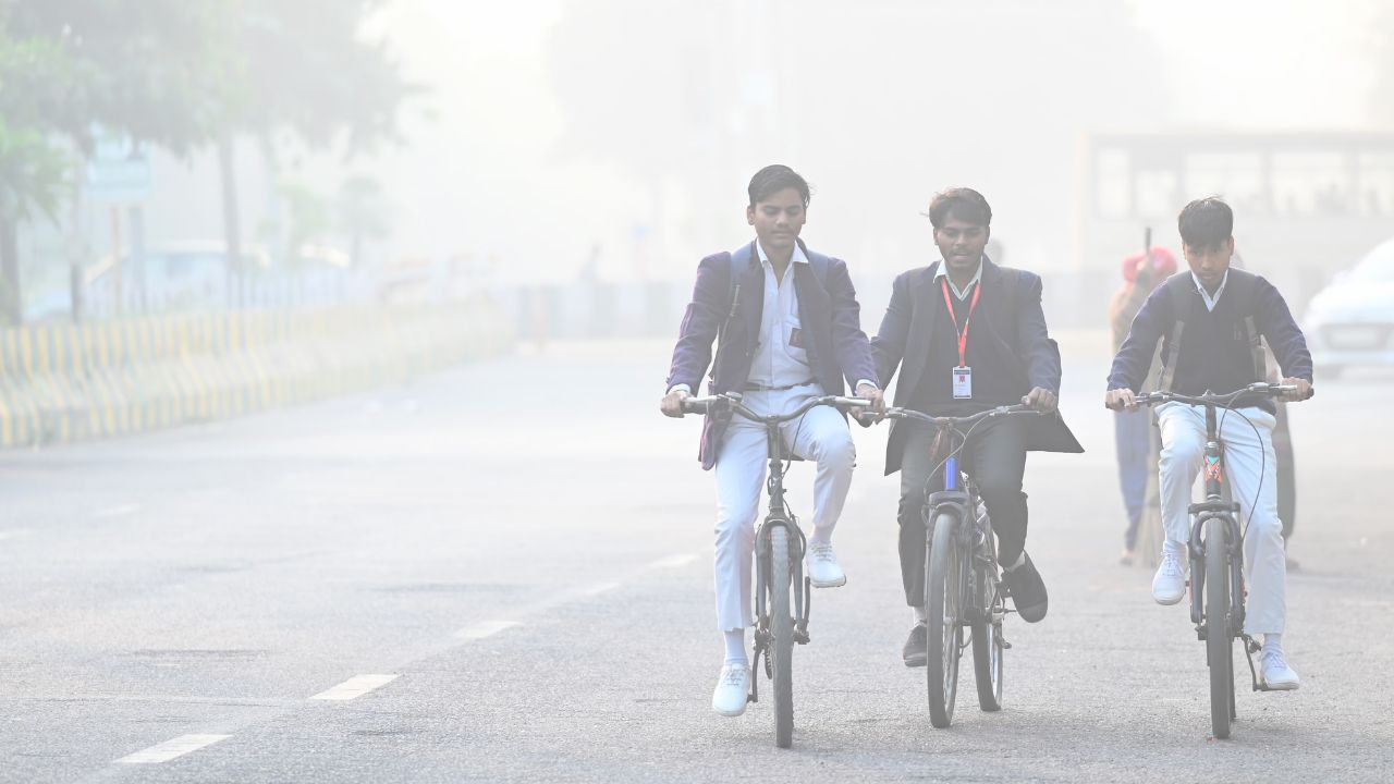 Delhi-NCR Weather Update for November 18, 2025: Sunny Mornings, Temp Drops to 9°C