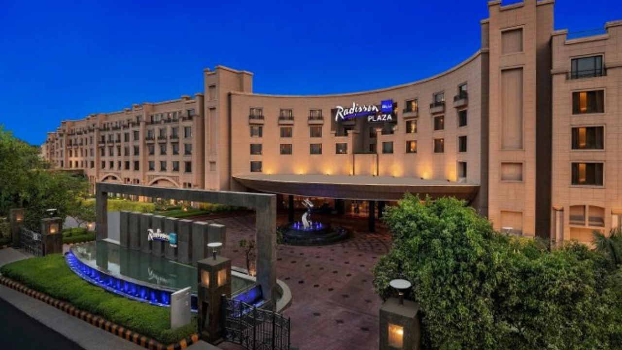 Big Breaking: Explosion Near Radisson Hotel in Mahipalpur, Delhi: Police, Fire Brigade on Scene