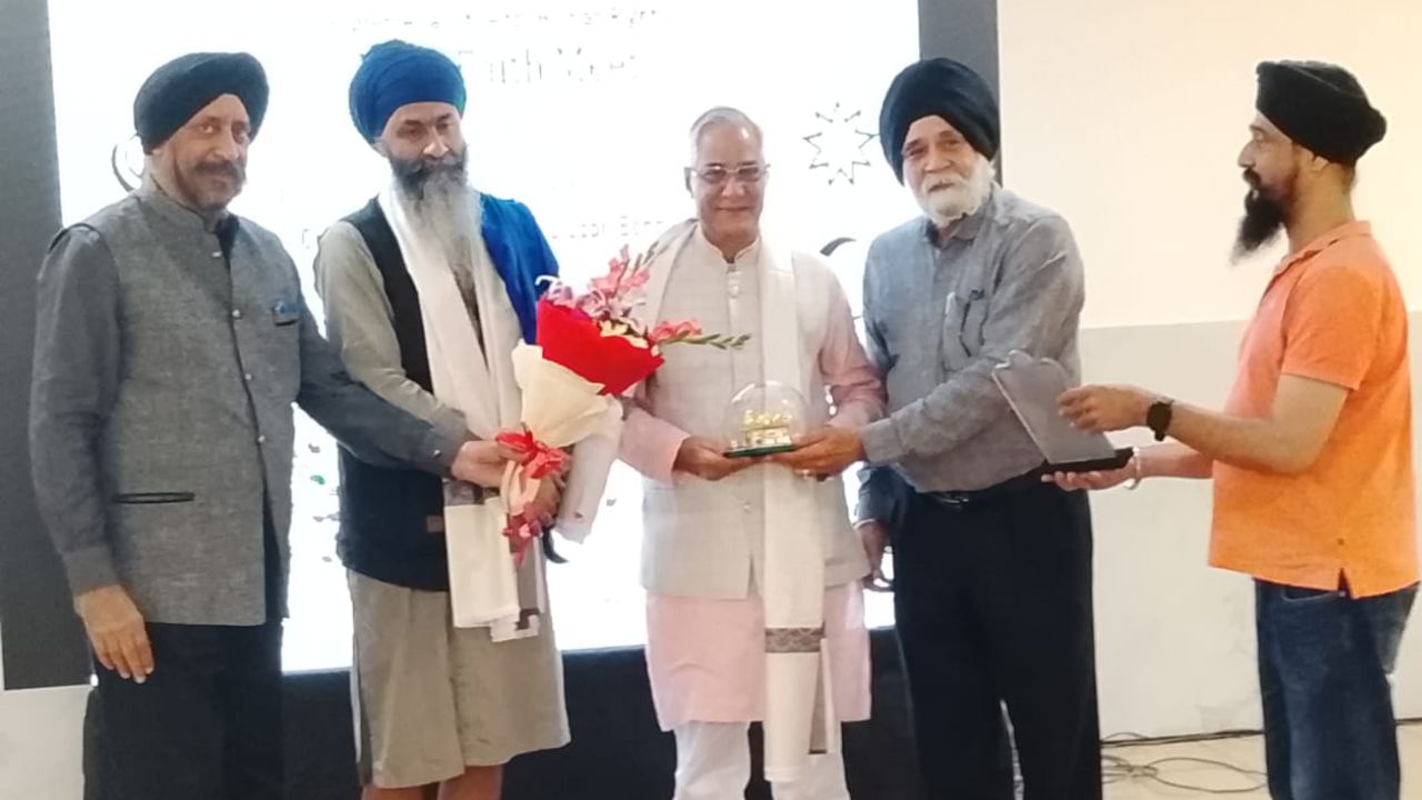 Lahar Singh Siroya Pays Homage at Guru Tegh Bahadur 350th Martyrdom Anniversary