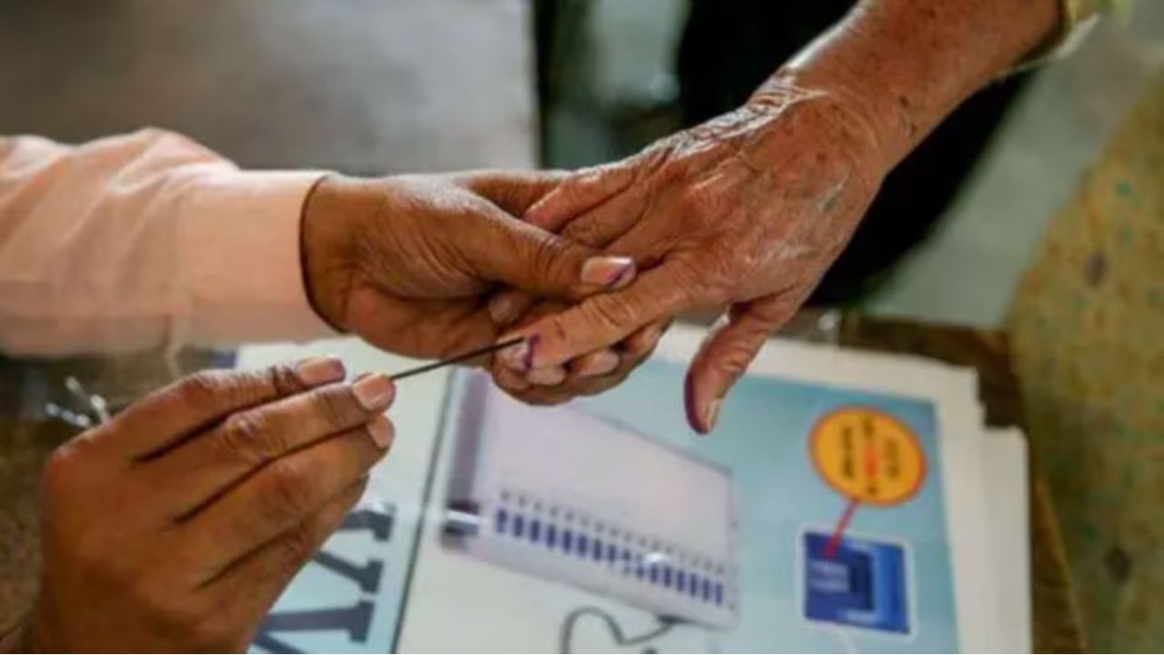 Maharashtra Local Body Polls Announced: Voting on 2 December, Counting on 3 December