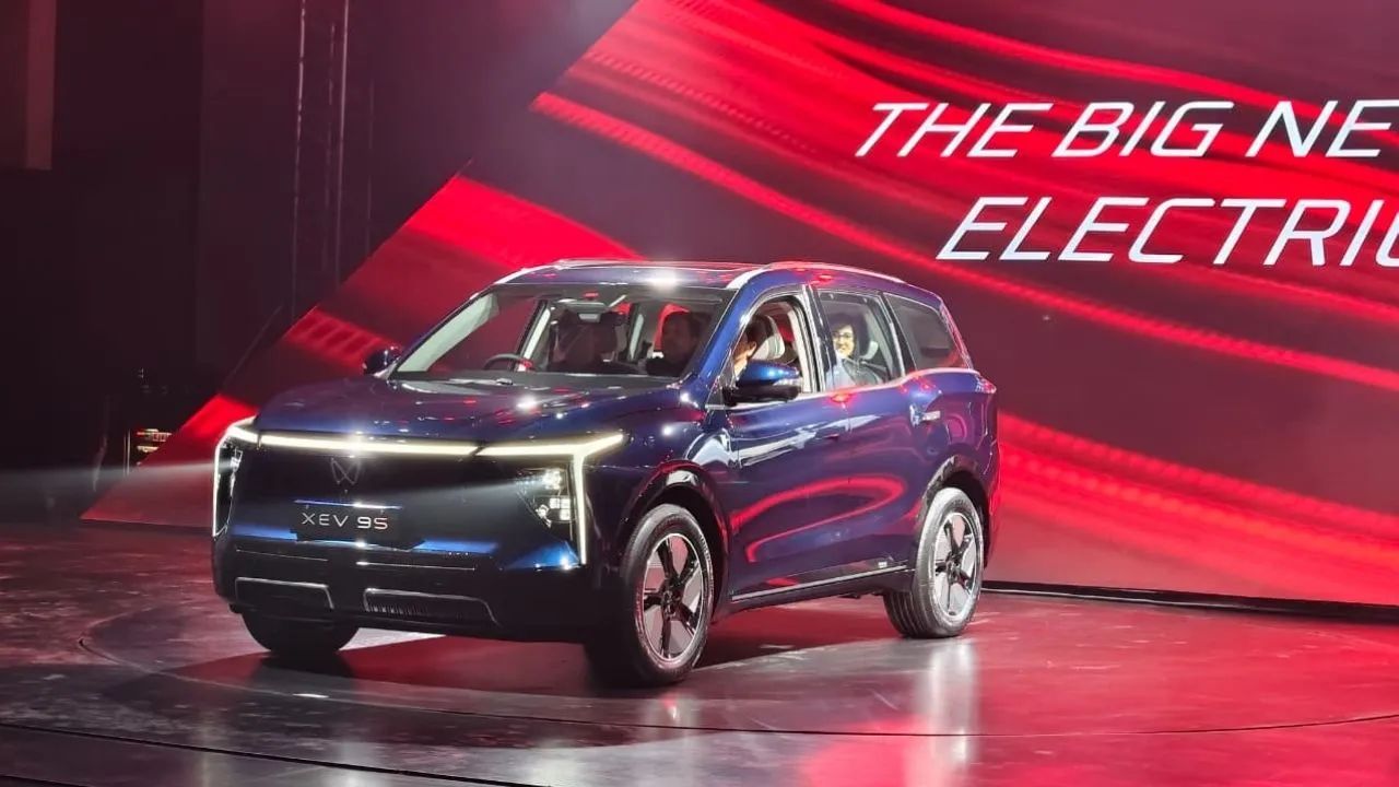 Mahindra XEV 9S Unveiled: Flagship 7-seater EV with advanced features; Deets inside