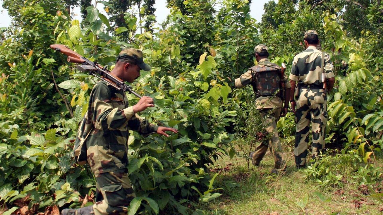 Chhattisgarh: Three Naxal operatives killed in an encounter in Sukma; Click for details…