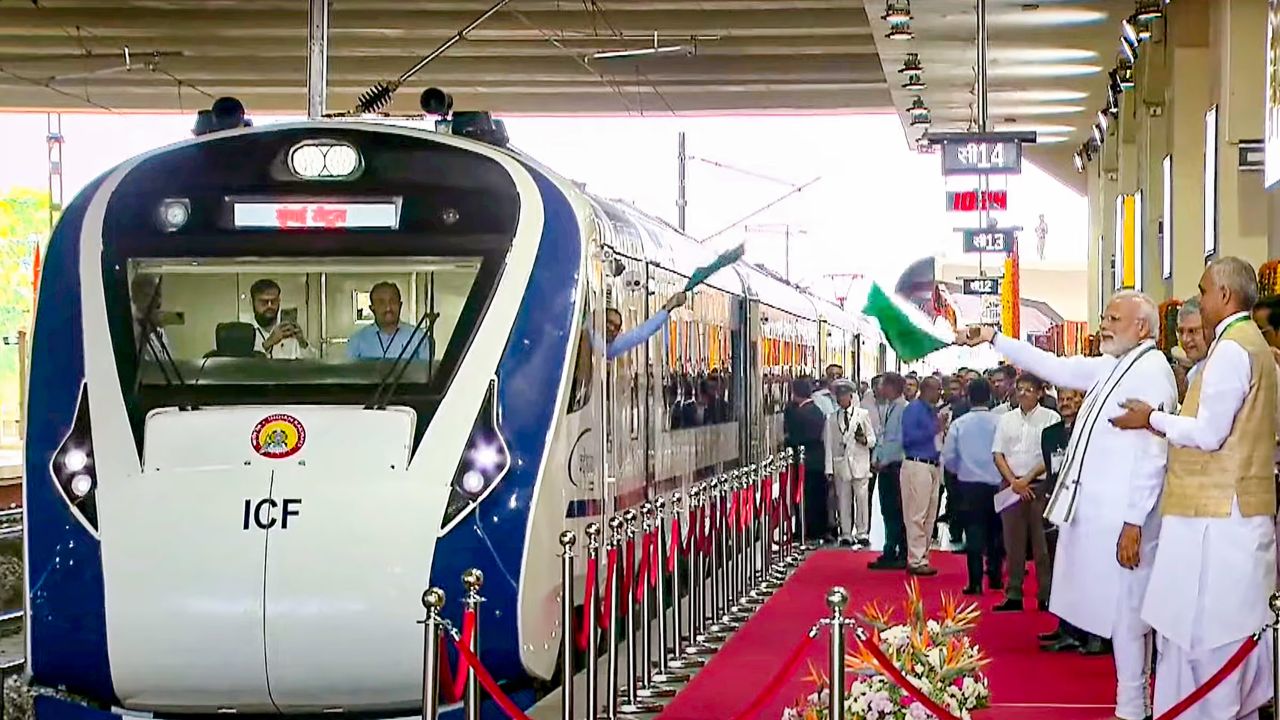 Prime Minister Narendra Modi to Inaugurate New Vande Bharat Express Services on November 8