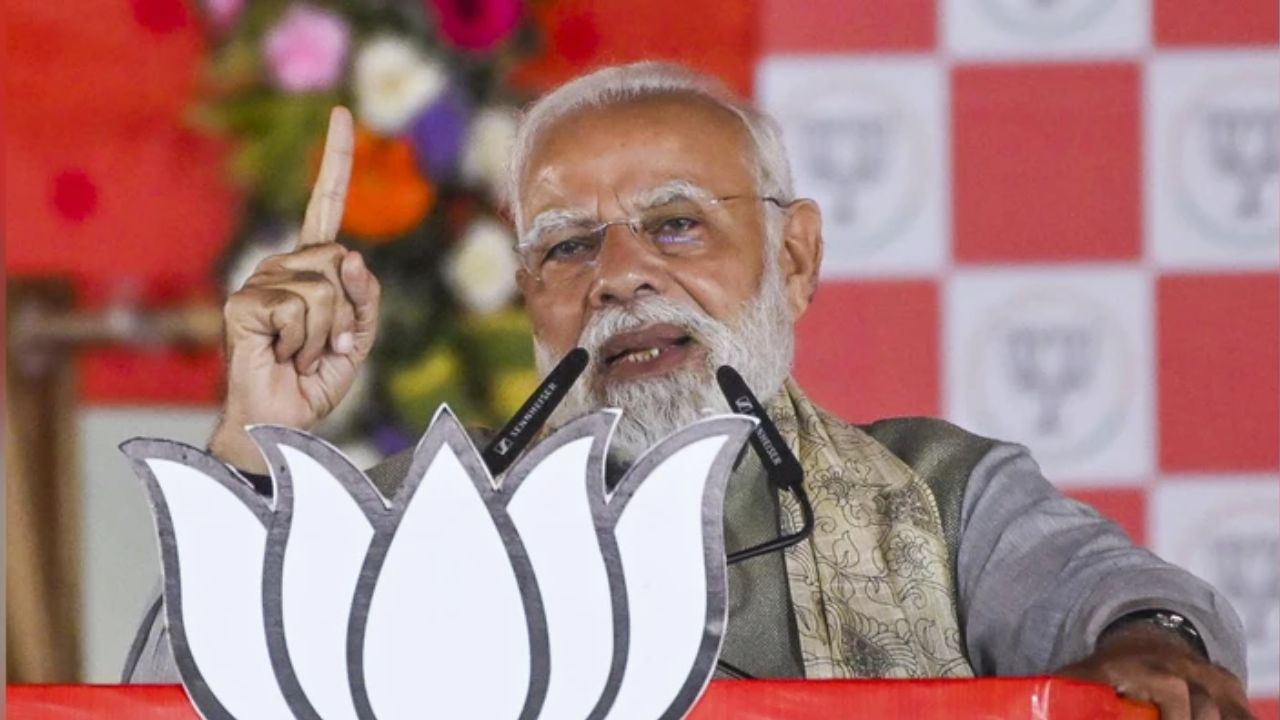 PM Modi Targets RJD and Congress in Bihar Rally, Praises Nitish Government’s Welfare Schemes