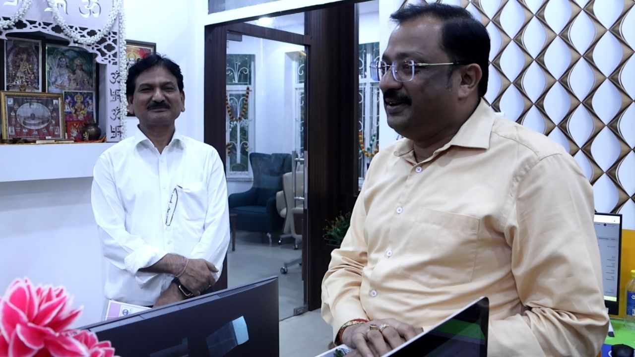 Former Rajya Sabha Media Director Pawan Kumar Visits Dynamite News Headquarters, Praises Its Journey