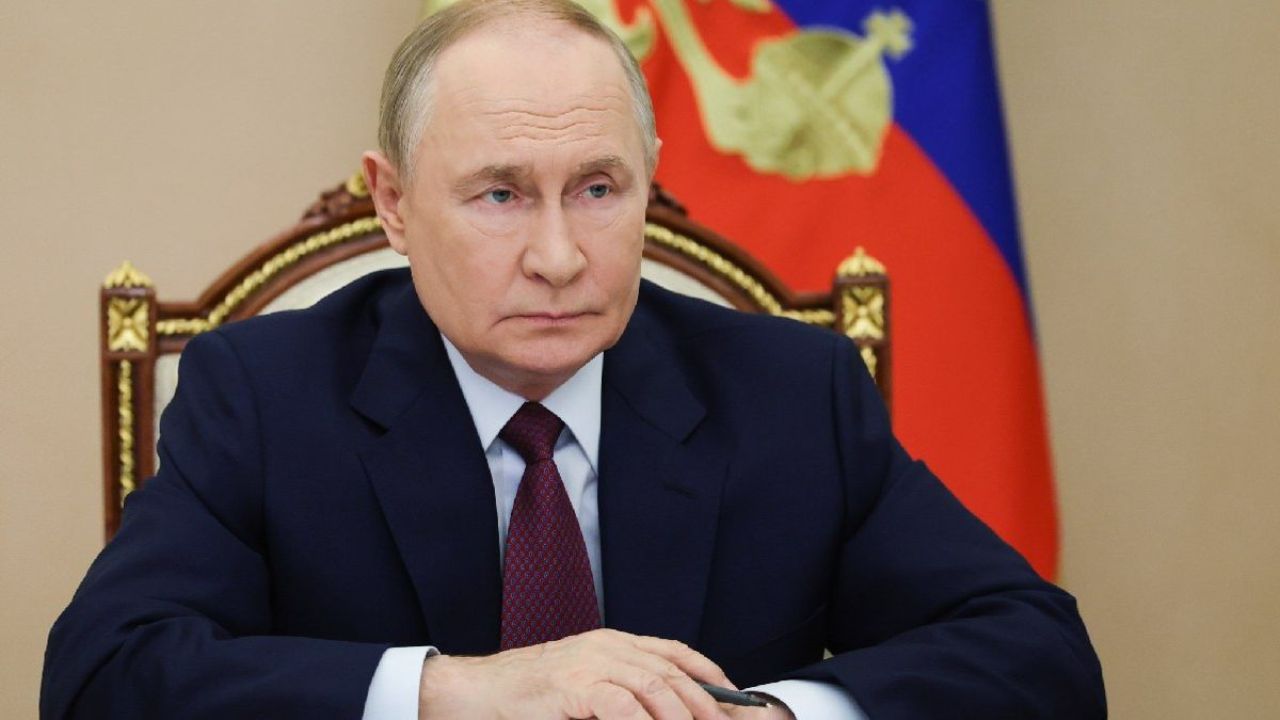 Putin to visit India after 4 years; Major deals on defence, energy & trade expected