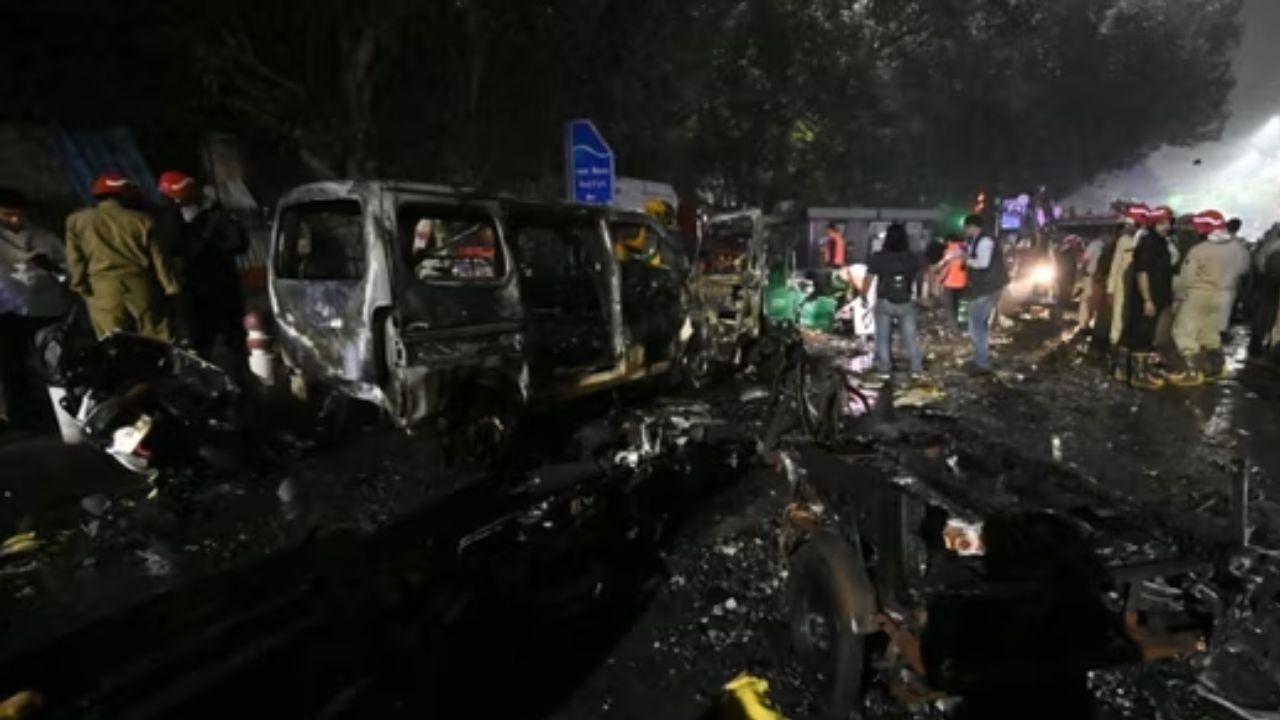 Delhi Blast: Terror Attack or Mishap? Key Updates from the Red Fort Explosion